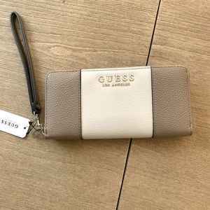 NWT Guess Wallet Beige